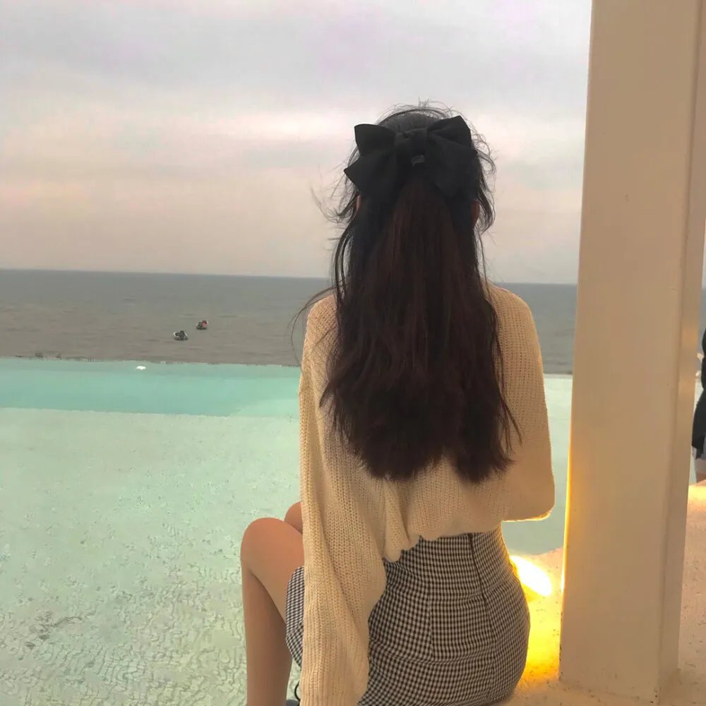 玉女含苞朵朵开